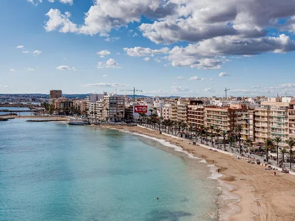 Piso en venta en Parque Acuático - Sector 25-torrevieja-125.000 €
