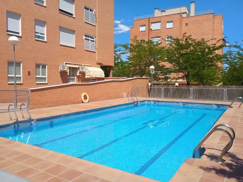 Ático en venta en Gloria Fuertes-765.000 €